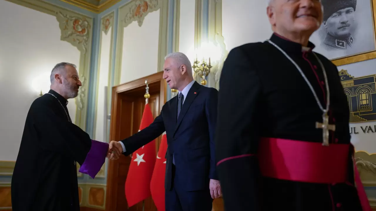 İstanbul Valisi Davut Gül, 29 Ekim tebriklerini kabul etti 1