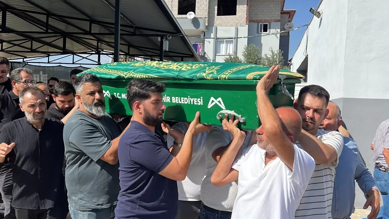 Atilla Taş evlat acısıyla yıkıldı! 1