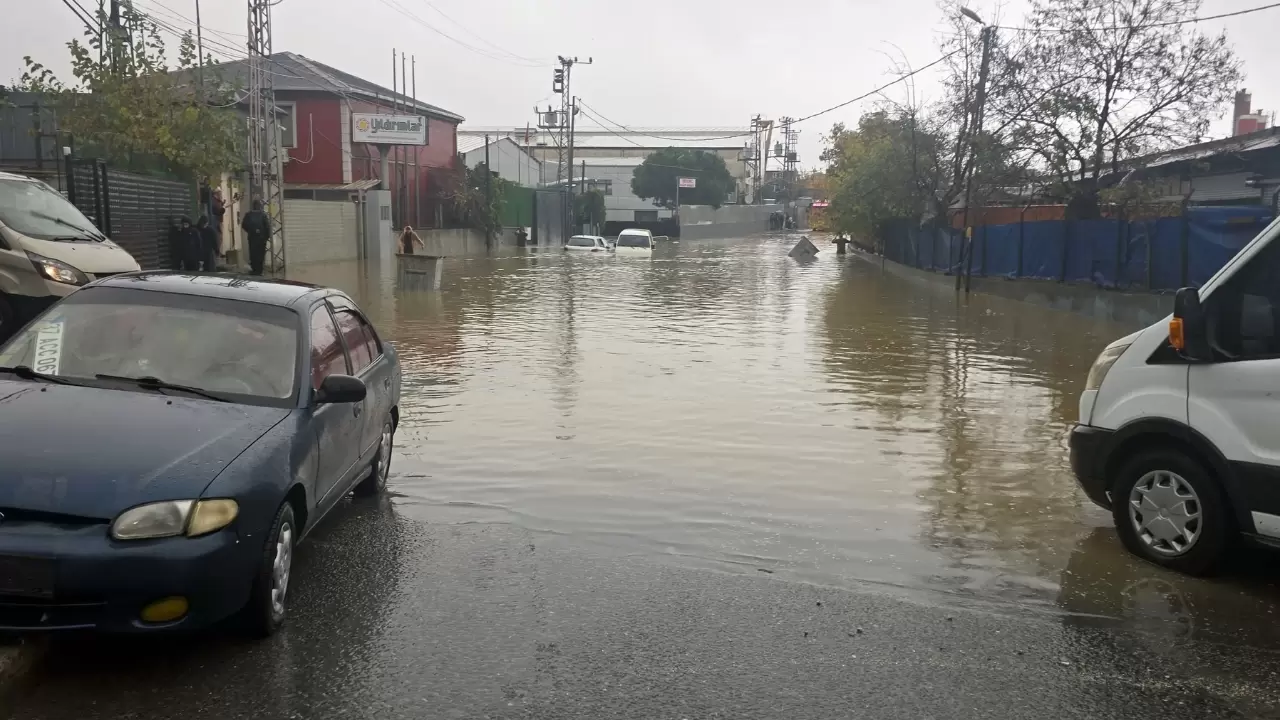 Batıda aşırı sağanak, Doğuda çamur yağmuru! 3