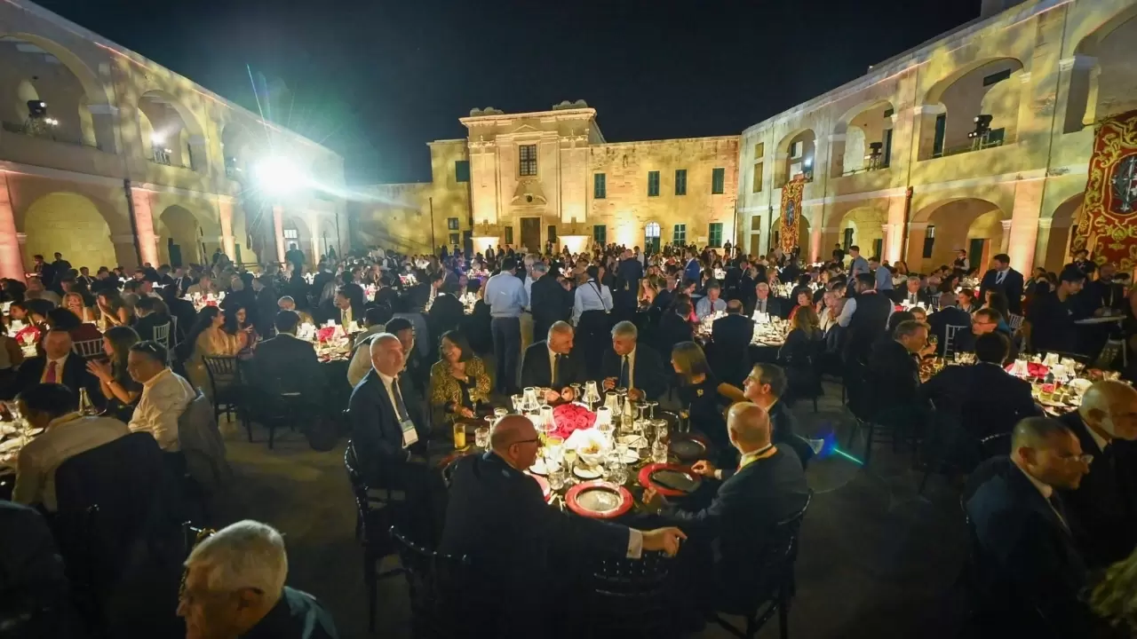 Bakan Ersoy’a uluslararası turizm ödülü: Türkiye’nin başarısı taçlandı 2