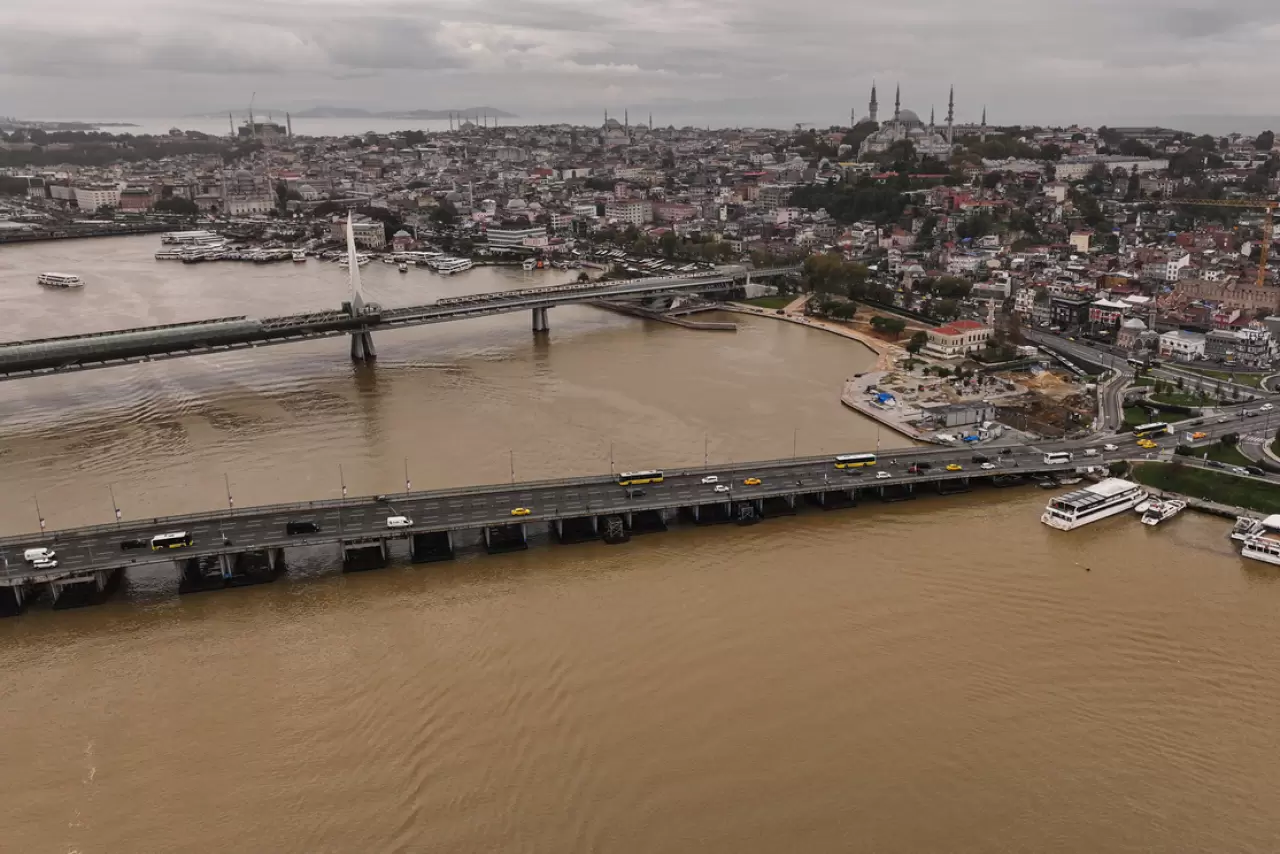 İstanbul Boğazı’nda şoke eden manzara! 2
