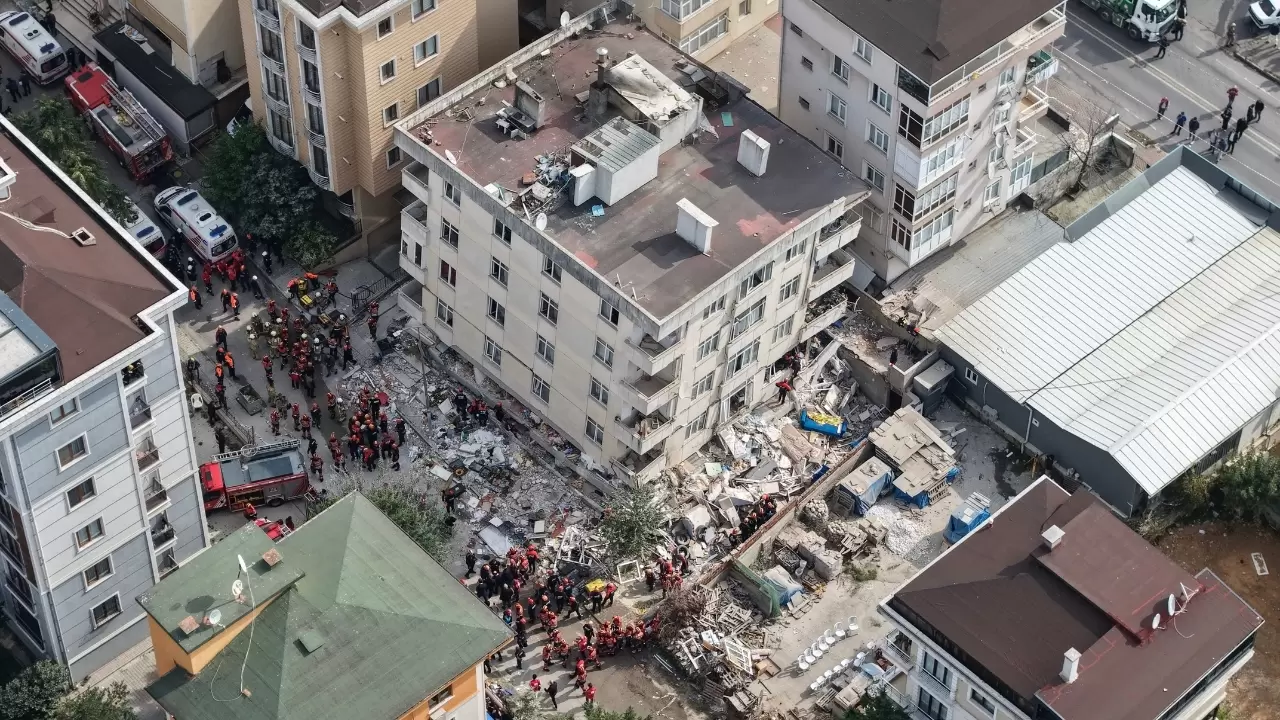 Maltepe'de enkaz altında arama sürerken çarpıcı iddia 3