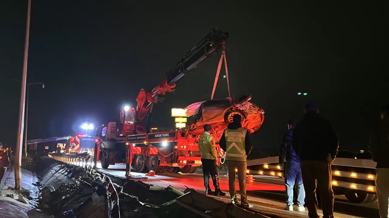 Gece saatlerinde kaza yaptılar 1
