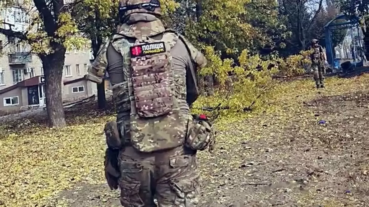 Füze otobüs durağına isabet etti, 12 ölü! 1