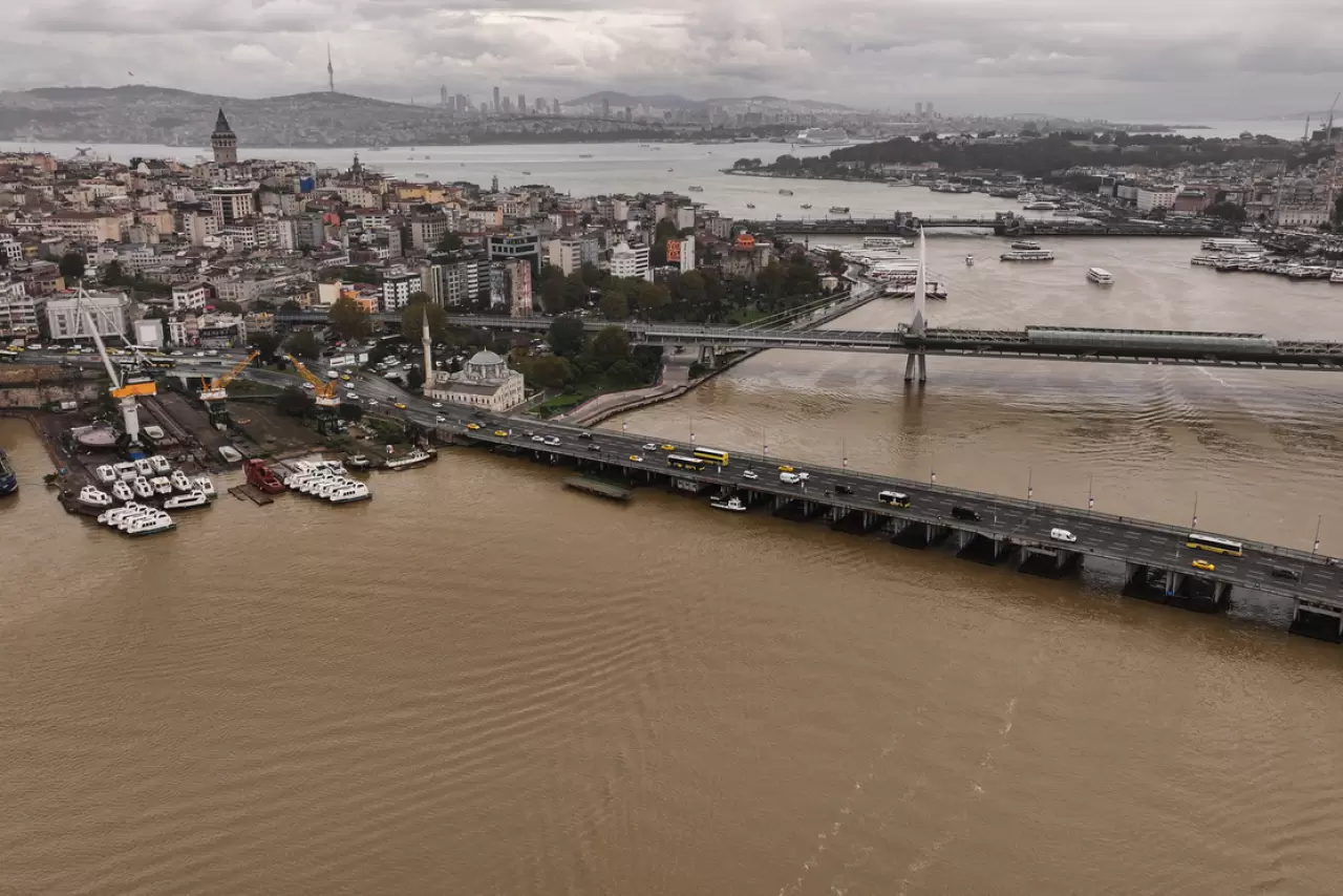 İstanbul Boğazı’nda şoke eden manzara! 3