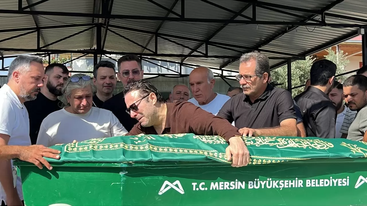 Atilla Taş evlat acısıyla yıkıldı! 6