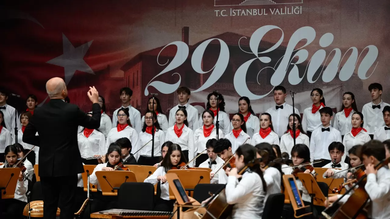 İstanbul’da 29 Ekim Cumhuriyet Bayramı coşkusu: Vali Gül’den gençlere mesaj 7