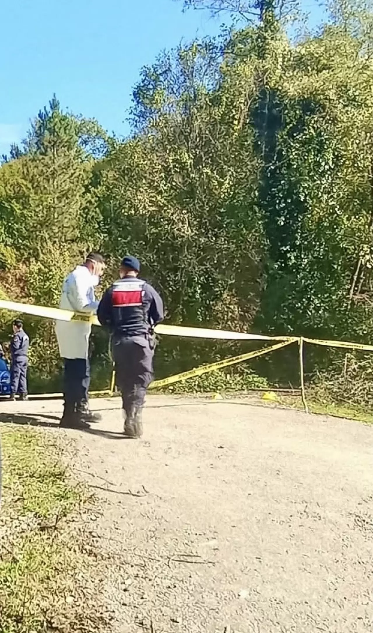 Genç berber ensesinden vurularak katledildi 3