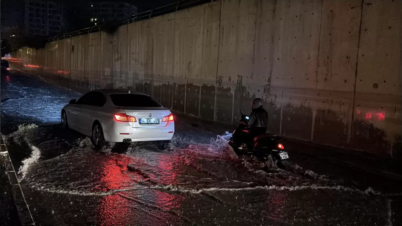 Bolu'yu sağanak vurdu: Alt geçitler göle döndü 5