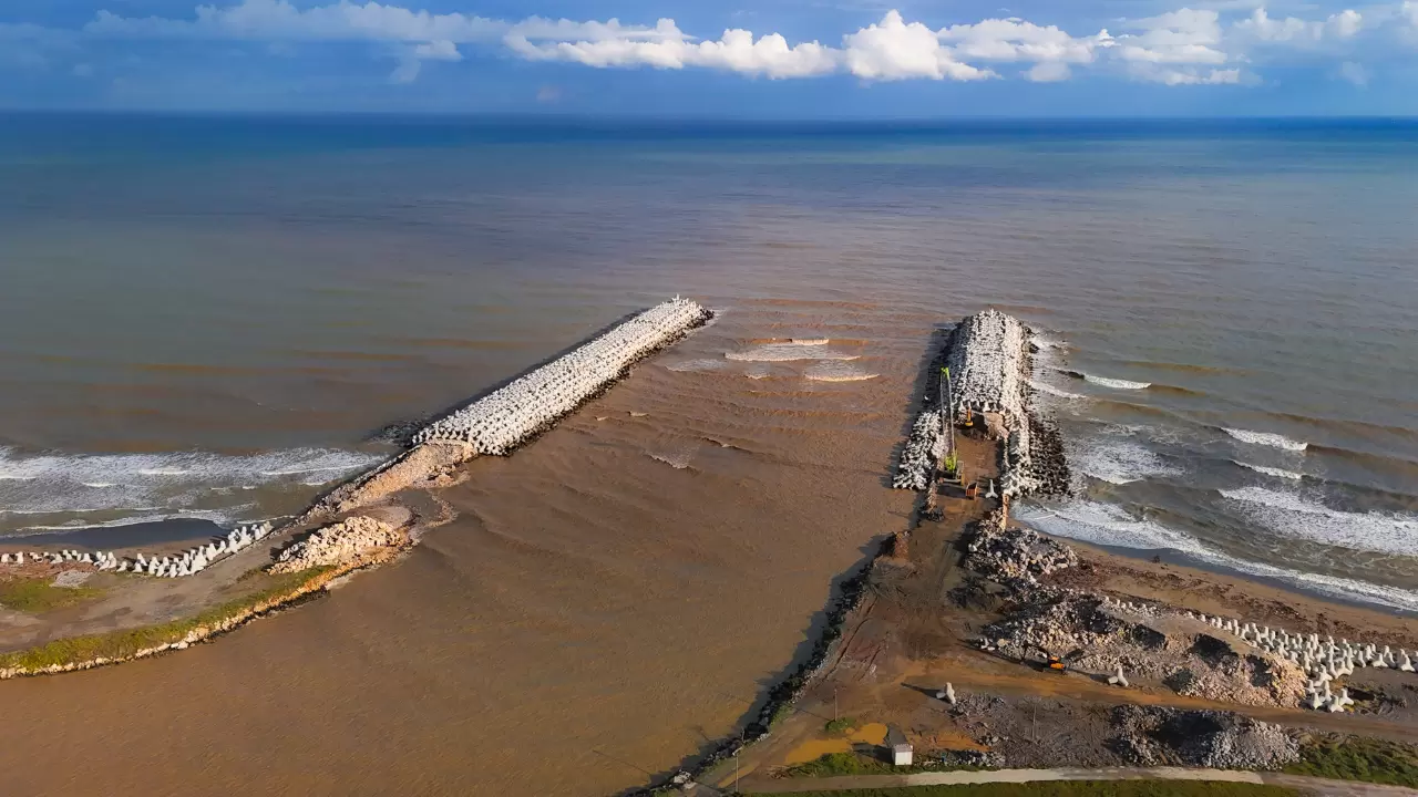 Karadeniz’in rengi kahverengiye döndü 1