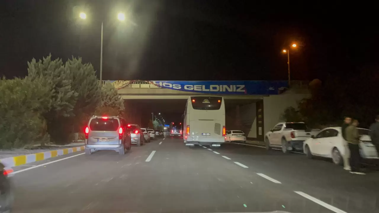 Şanlıurfa'ya gelen uçakta bomba alarmı 6