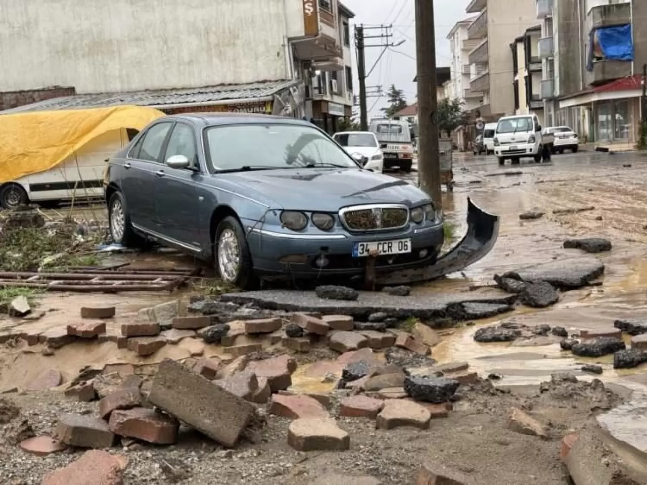 İstanbul’da sel felaketinin ardından yeni uyarı! 5