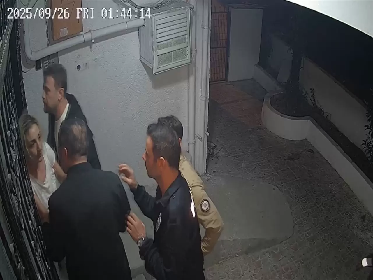Şarkıcı Güllü davasında kan donduran itiraf: Tuğyan annesini pencereden attı 7