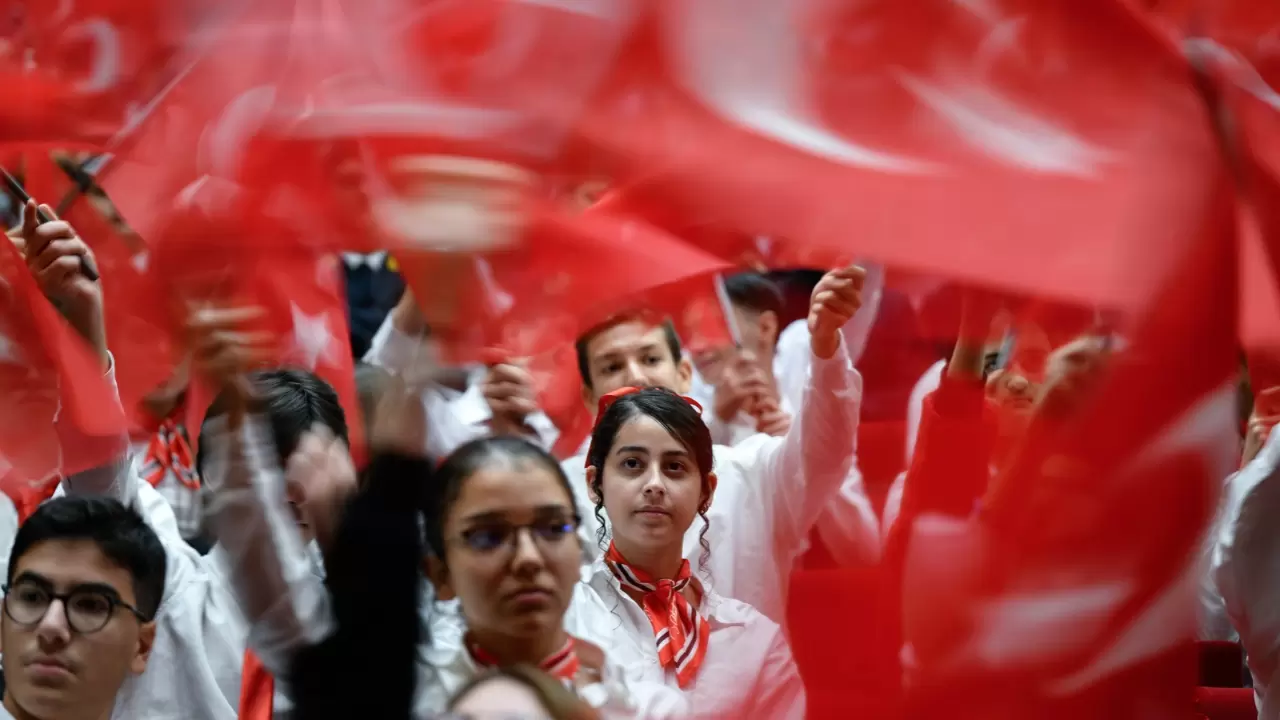 İstanbul’da 29 Ekim Cumhuriyet Bayramı coşkusu: Vali Gül’den gençlere mesaj 5