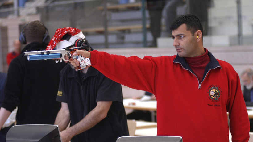 Türkiye'ye atıcılık branşındaki ilk madalyasını kazandıran Yusuf Dikeç kimdir, kaç yaşında, aslen nereli?