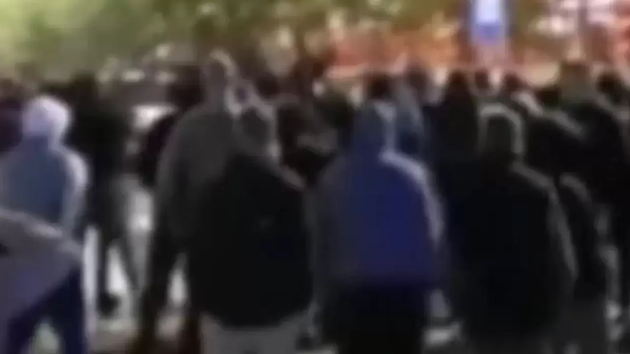 Karadağ'da Türk vatandaşlarına yönelik gerilim tırmanıyor: Podgoritsa'da 3 gecedir protestolar devam ediyor! - Türkgün - Türkçe Düşün | Son Dakika Haberleri, Güncel Haberler