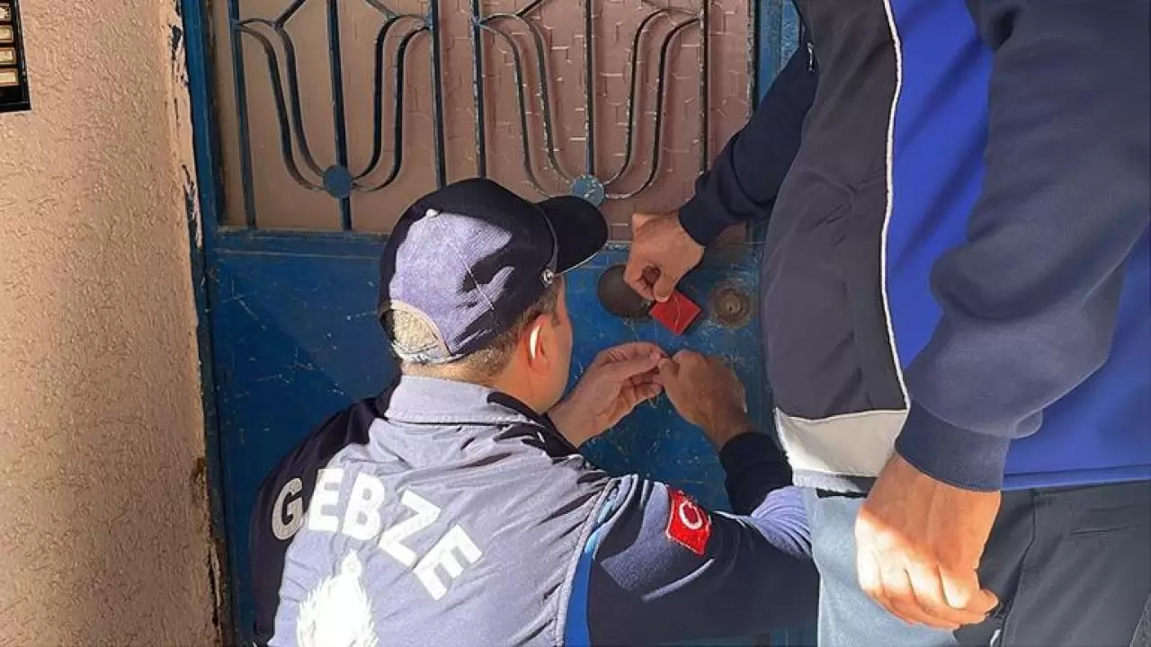 SON DAKİKA... Gebzede 7 katlı bina çöktü Acı haber: 1 kişinin cansız bedenine ulaşıldı