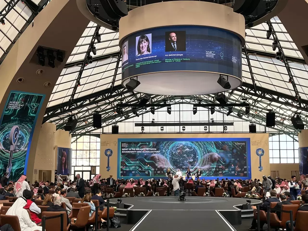 Bakan Şimşek: Gümrük vergileri uzun vadede ekonomilere fayda sağlamaz