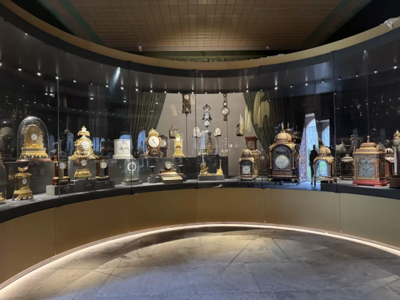 Topkapı Sarayı'nın tarihi saat koleksiyonu ilk kez ziyaretçilerle buluşacak