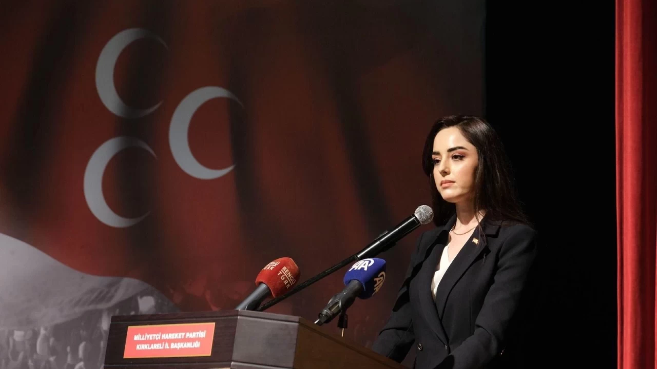 MHP MYK Üyesi Büşra Cin: Gençlerimiz üzerinde tehlikeli oyunlar oynanıyor -  Türkgün - Türkçe Düşün | Son Dakika Haberleri, Güncel Haberler