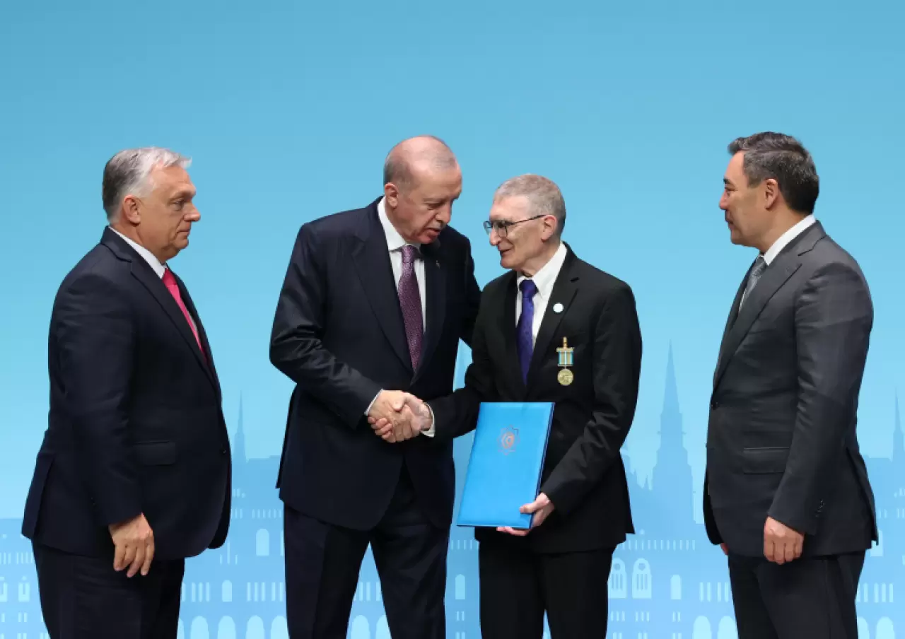 TDT'den Aziz Sancar'a "Ali Şir Nevai Uluslararası Ödülü"