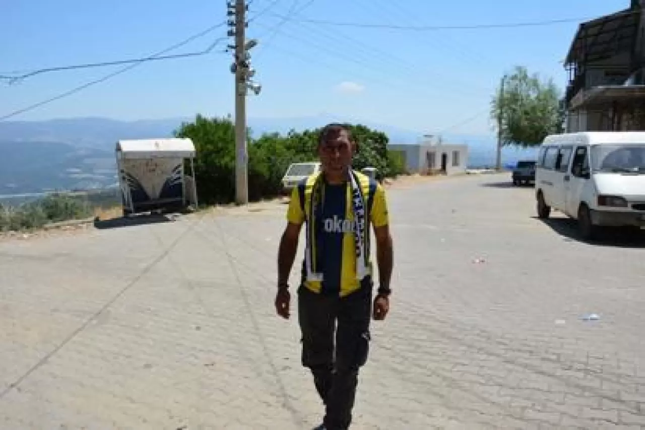 Aydınlı fanatik taraftar Fener Bahçe'den Fenerbahçe'ye mesaj var - Spor  Haberleri