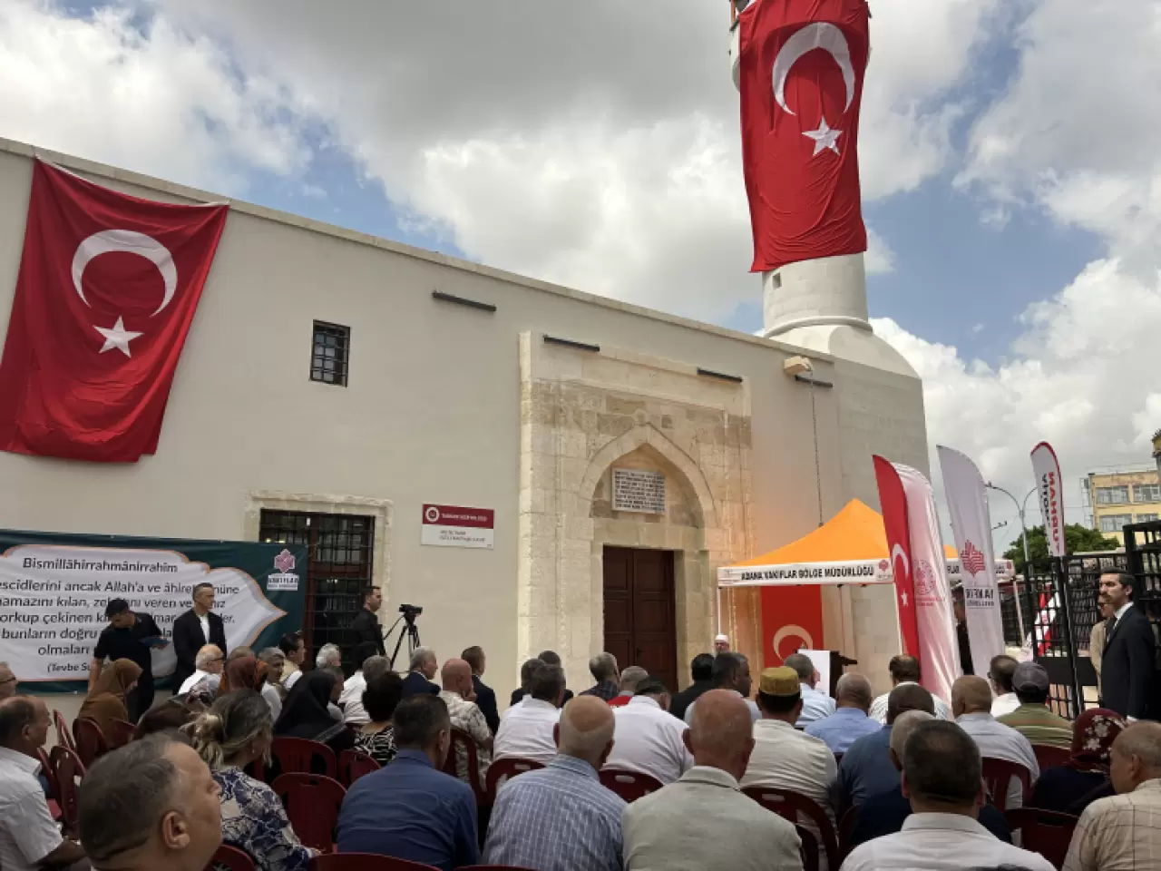 Restorasyonu tamamlanan Melik Tahir Camii yeniden ibadete açıldı