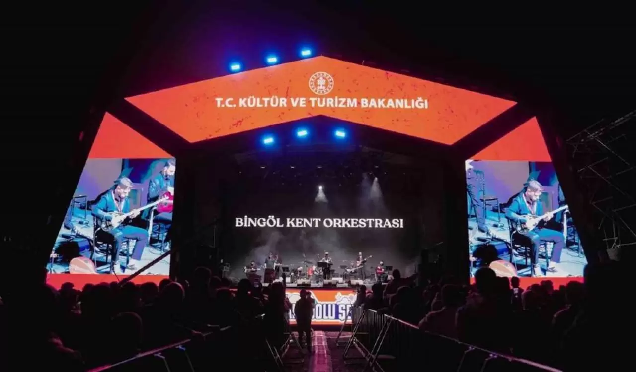 Bingöl'de "Bir Anadolu Şenliği" türkülerle devam etti - Sonses TV /  Mersin'den SonDakika Haberleri / Mersin Gündemi /Türkiye'nin Nabzı