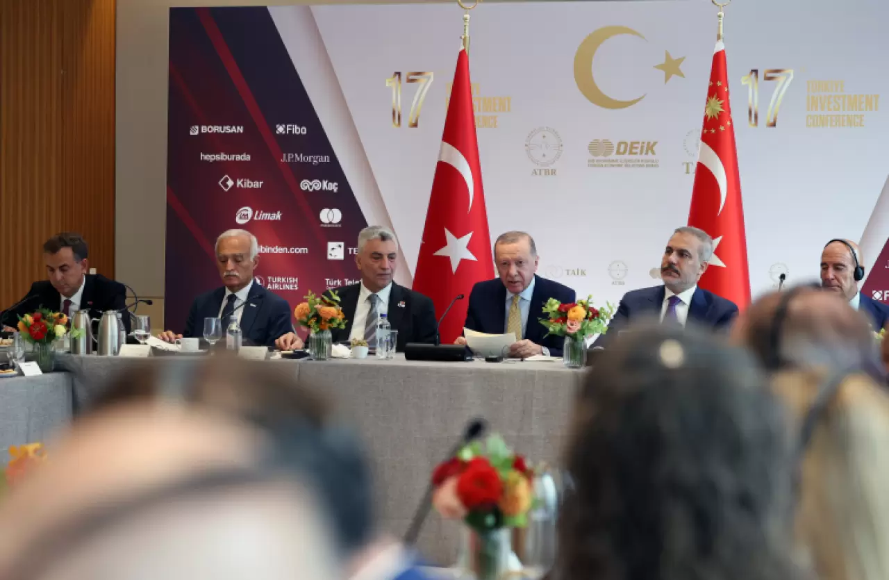Cumhurbaşkanı Erdoğan: Türkiye'yi yatırımcılar için daha cazip kılacak adımlar atmaya devam ediyoruz