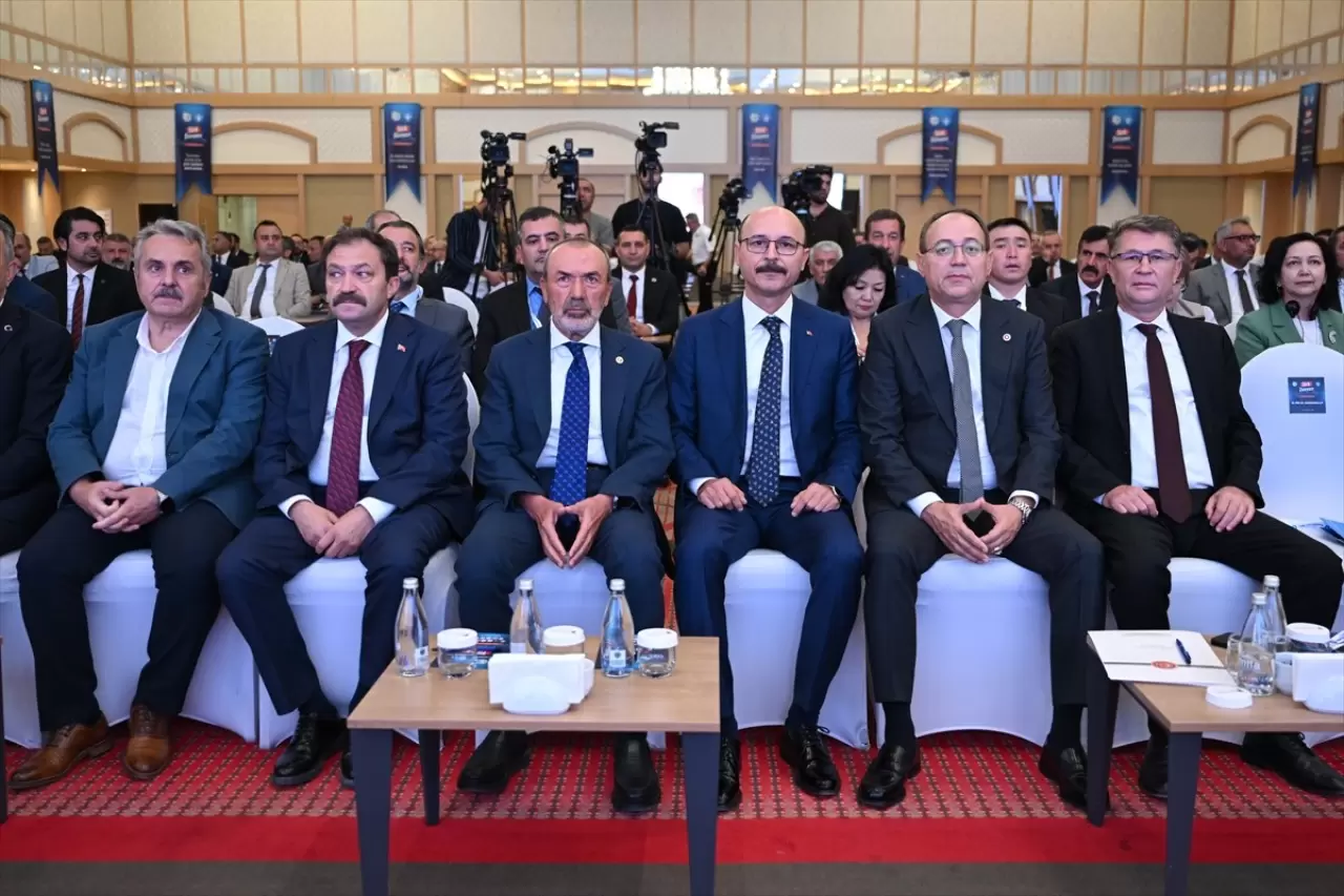 Türk Eğitim-Sen ve Uluslararası Avrupa Avrasya Eğitim Sendikaları Birliğince, "Türk Dünyası Eğitim...