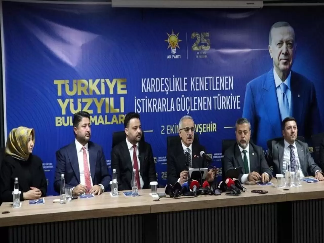 Ulaştırma ve Altyapı Bakanı Abdulkadir Uraloğlu Nevşehir'de konuşuyor
