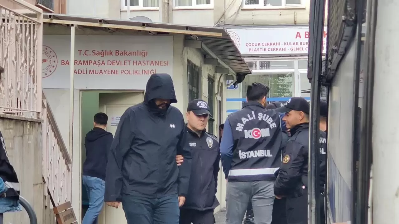 Gözaltına alınan isimlerin tutuklama görüntüsü