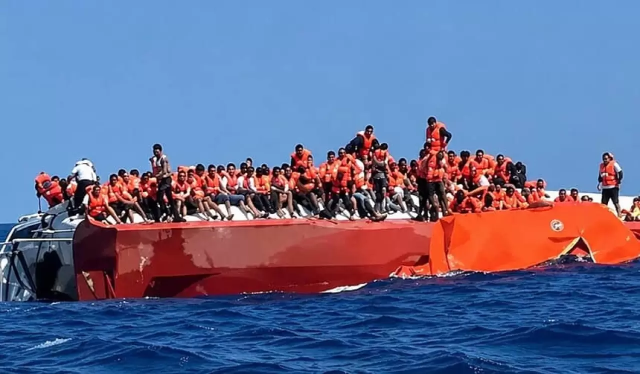 "Filo Jet" isimli yüksek hızlı yolcu gemisindeki yolcuların görüntüsü