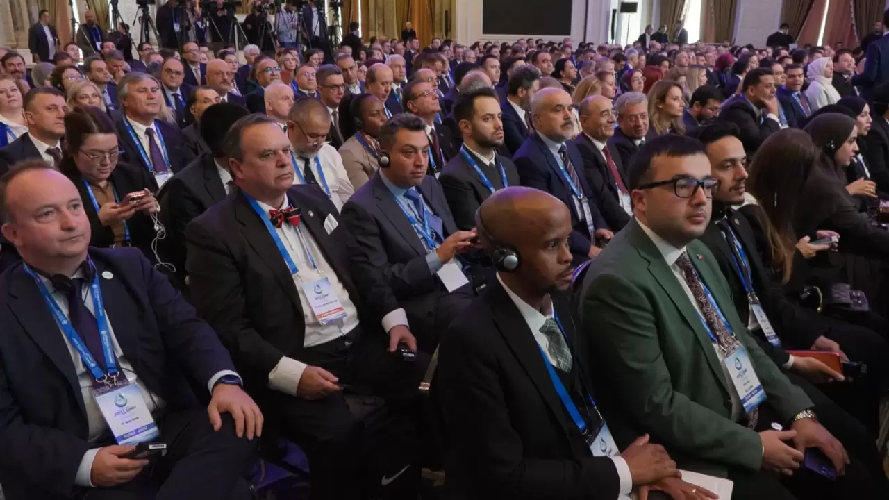 Uluslararası Adalet Zirvesi ktılımcıları