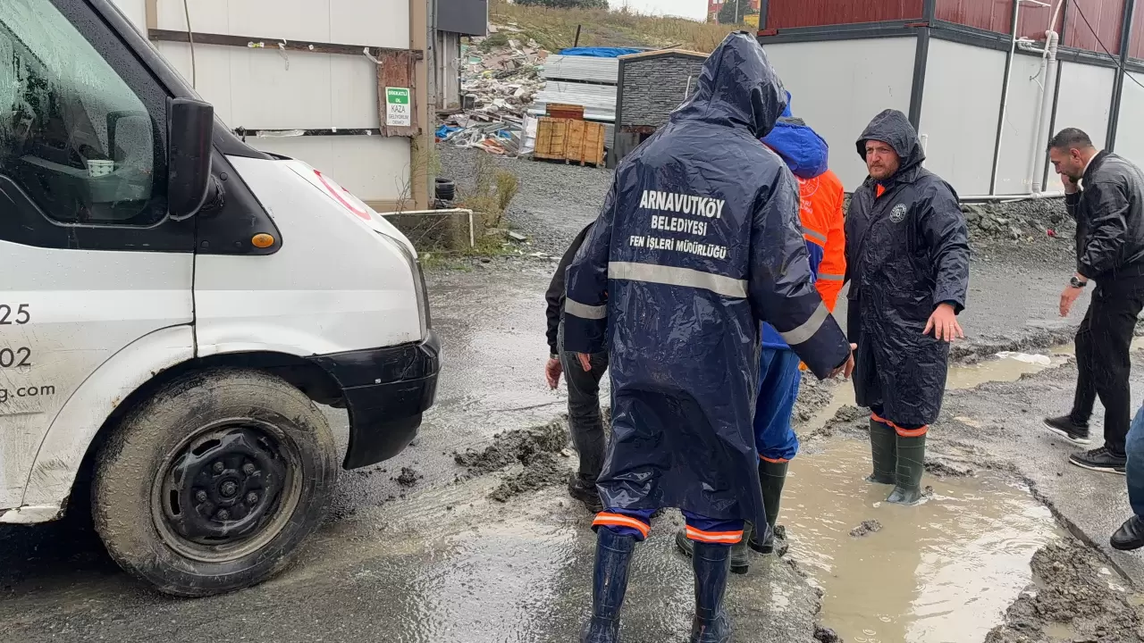 Arnavutköy'de şiddetli yağış