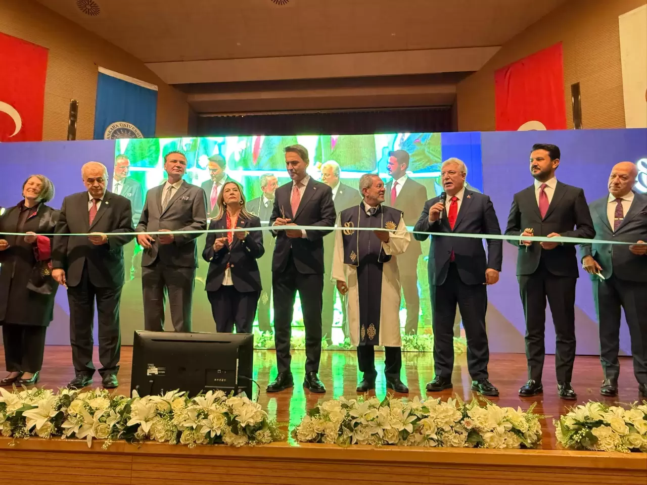 Enerji ve Tabii Kaynaklar Bakanı Alparslan Bayraktar
