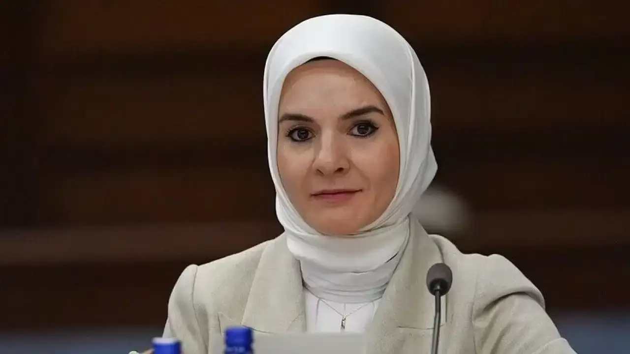 Aile ve Sosyal Hizmetler Bakanı Mahinur Özdemir Göktaş