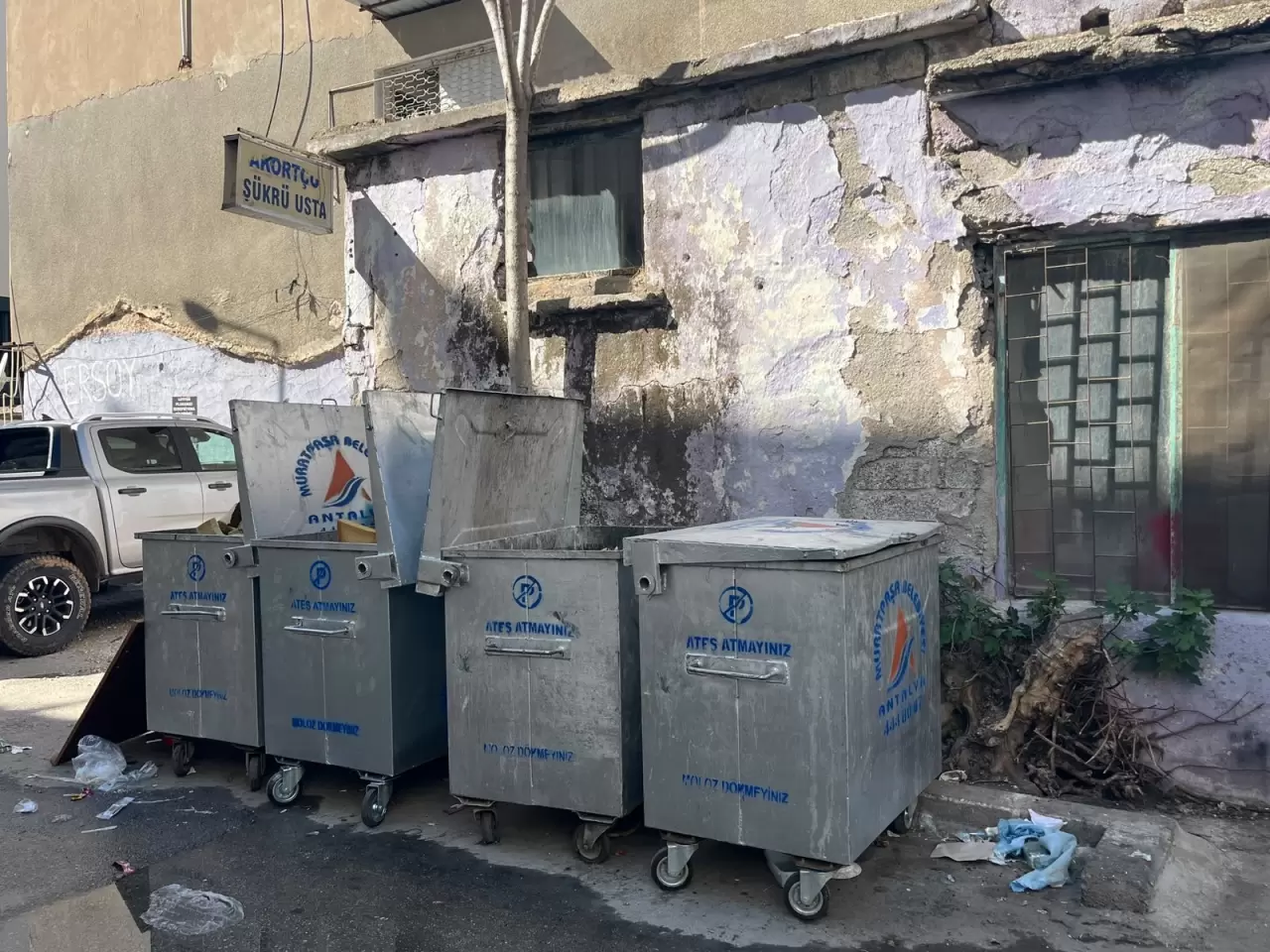 çöp konteyneri