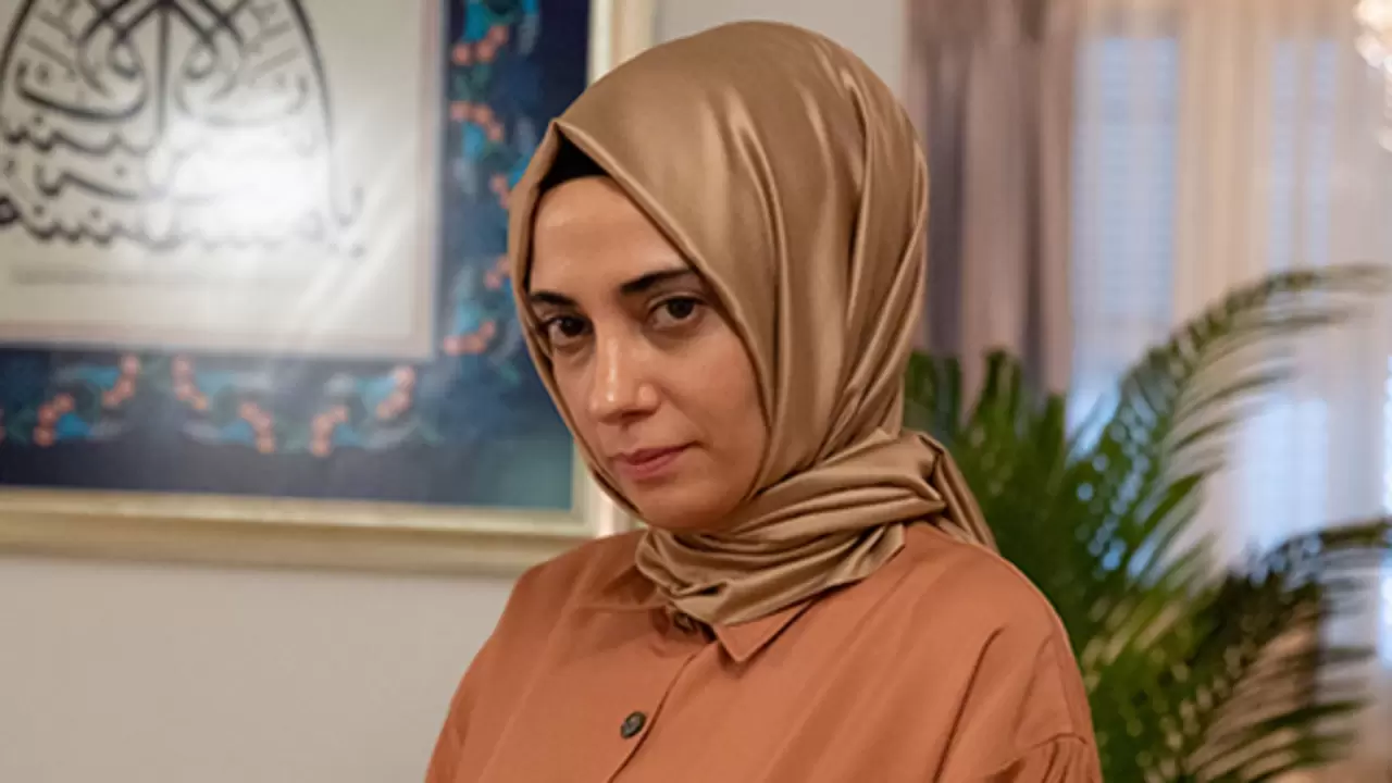 Kızılcık Şerbeti Nursema