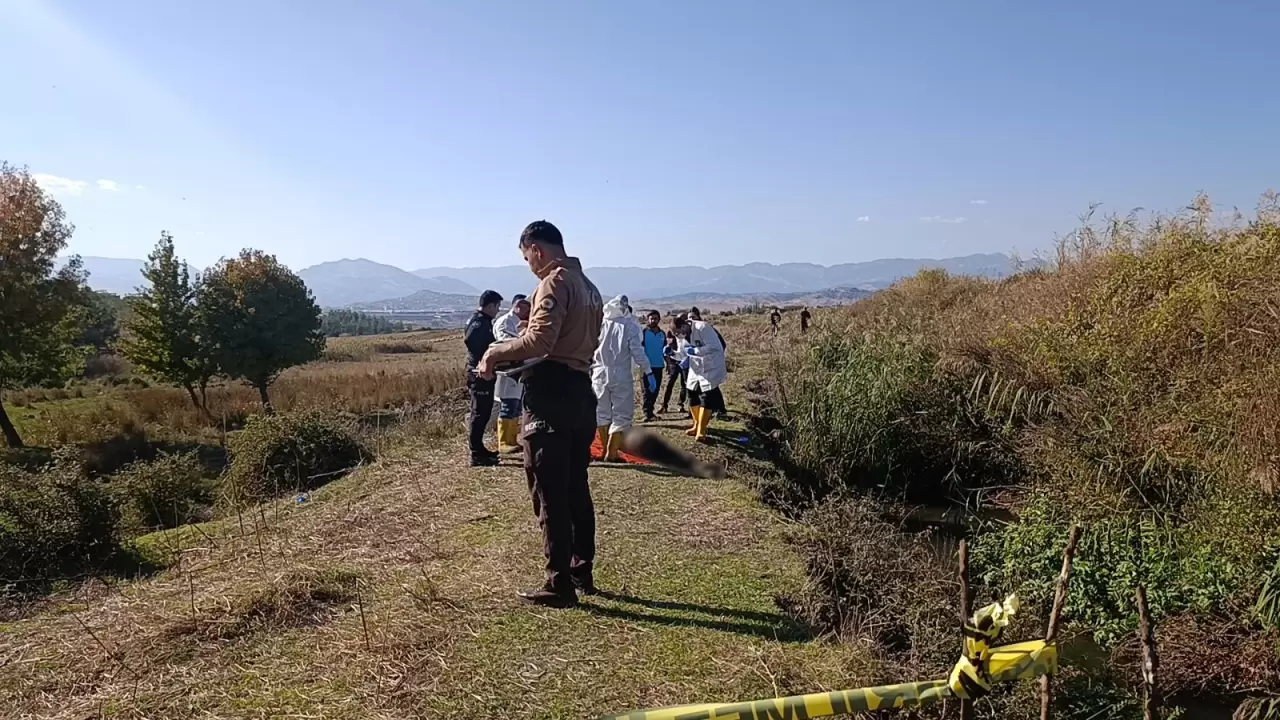 Derede ceset bulundu