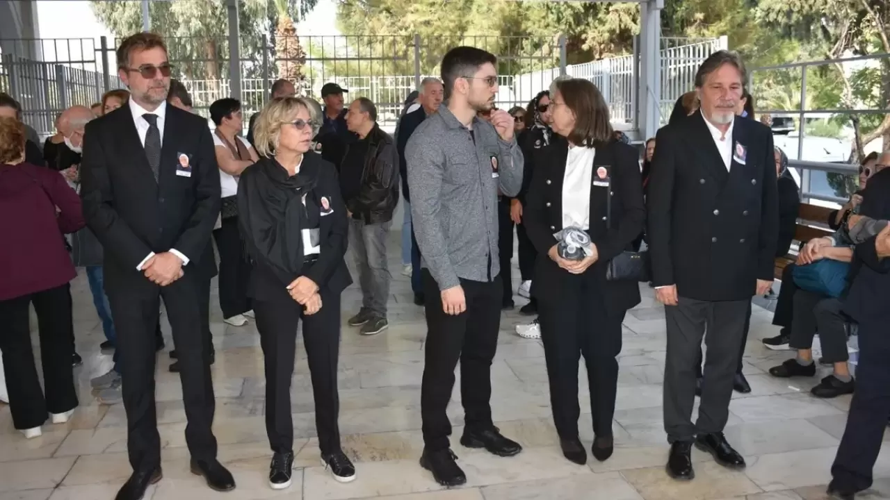 Oyuncu Engin Altan Düzyatan
