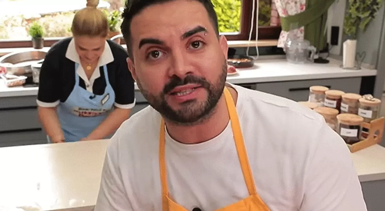 Kadir Ezildi