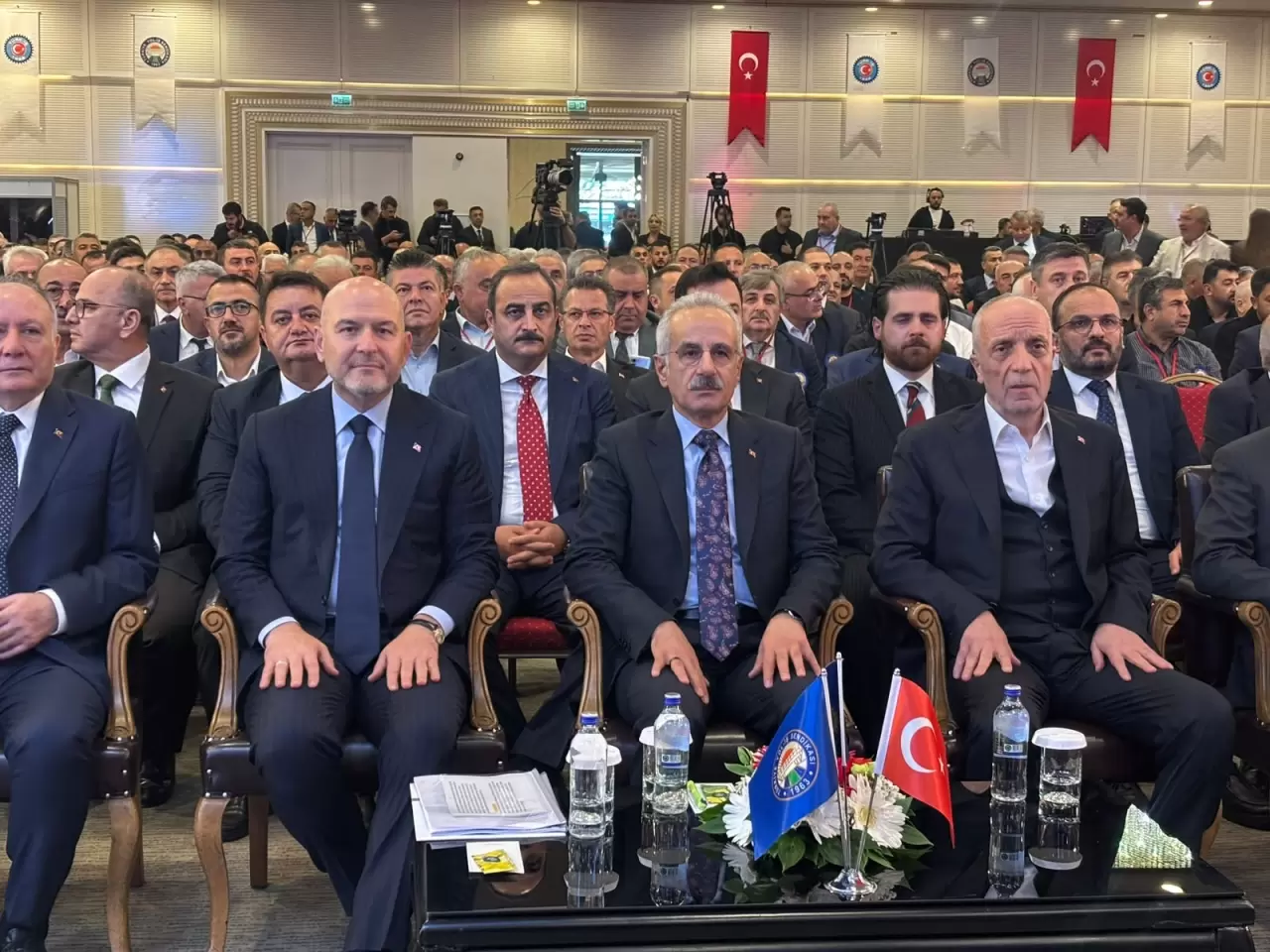 Ulaştırma ve Altyapı Bakanı Abdulkadir Uraloğlu ve AK Parti İstanbul Milletvekili Süleyman Soylu